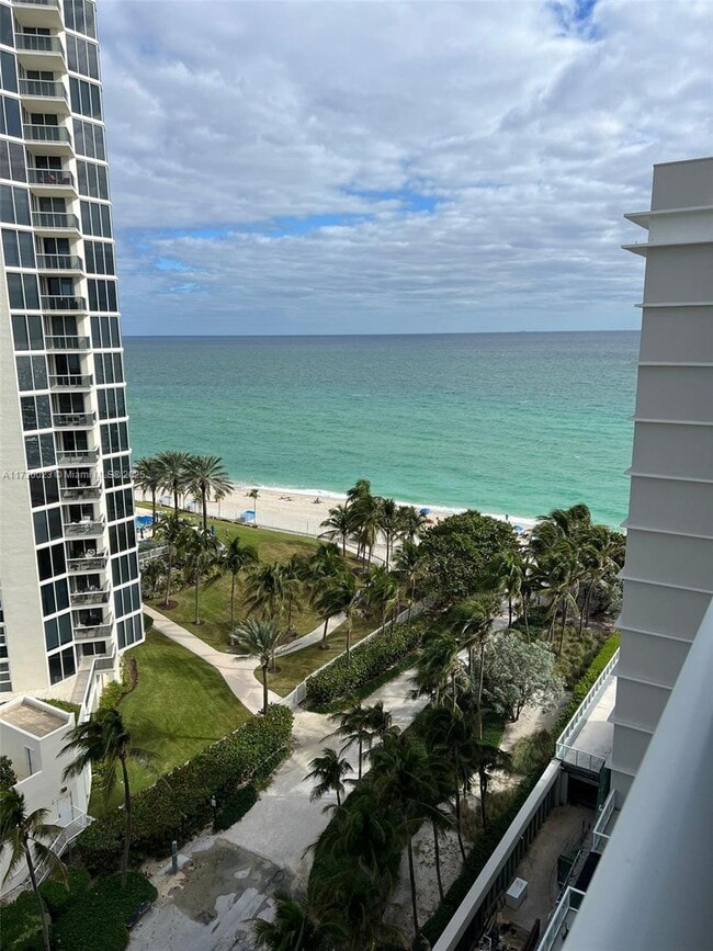 Photo - 19201 Collins Ave Condo Unit 1025