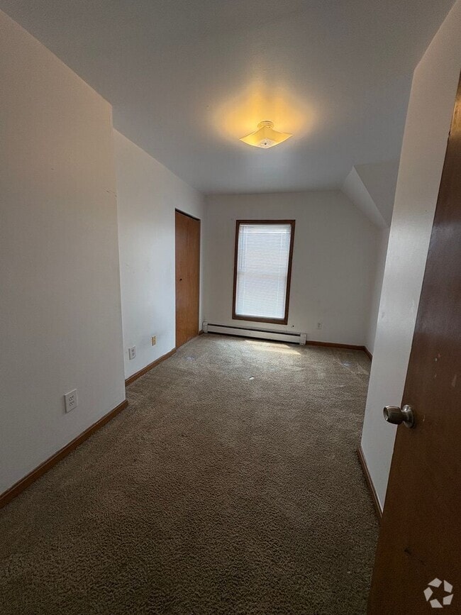 Building Photo - 420 Ballard St Rental