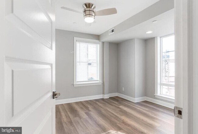 Photo - 1419 Poplar St Unidad 2