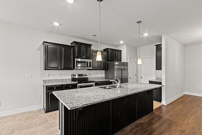 Photo - 292 Abercorn Dr
