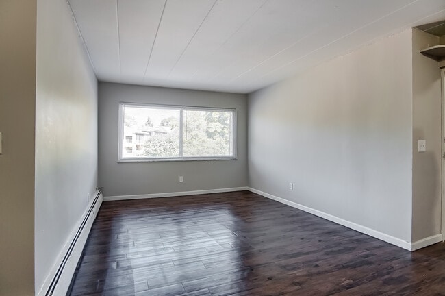 Hillvista Apartments