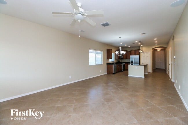 Photo - 625 W Mangrove Rd