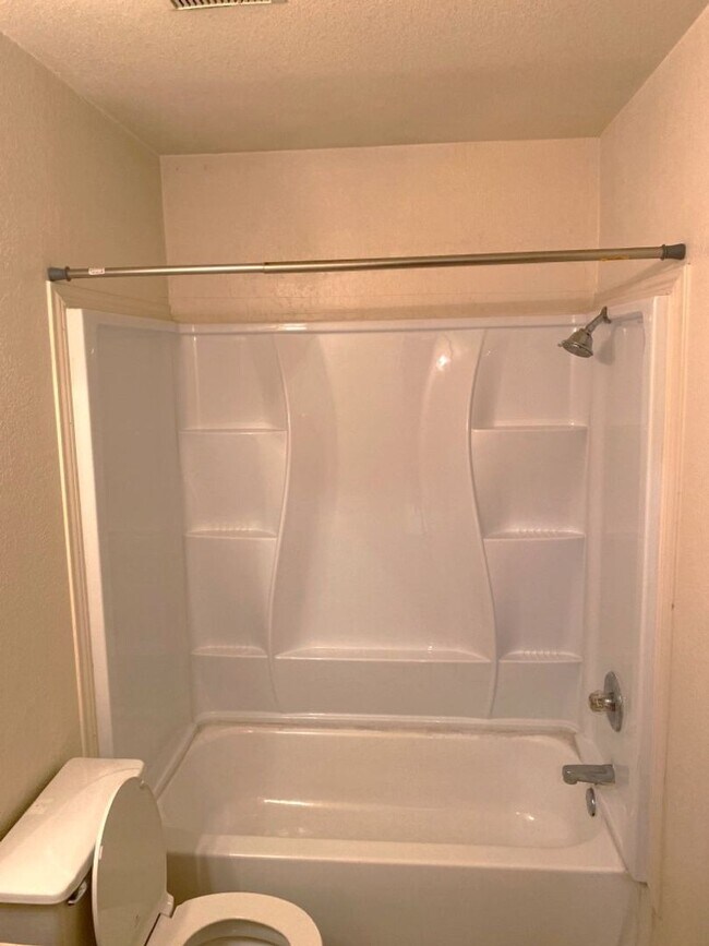 Photo - 1907 Monte Carlo Ln Unidad B