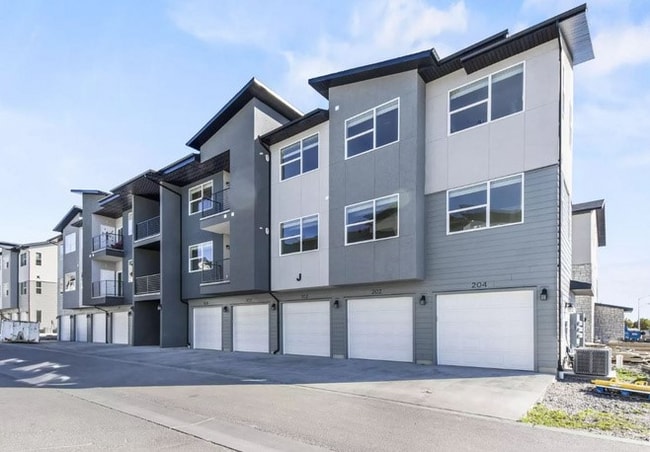 Building Photo - 461 W 40 S Rental