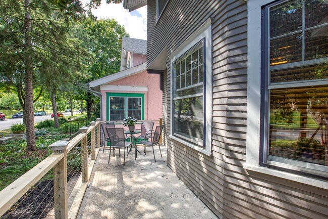 Photo - 1003 Goodrich Ave Casa