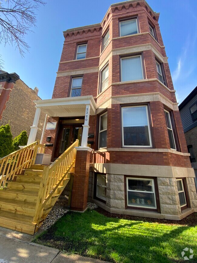Building Photo - 2320 W Armitage Ave Unit Apt 1