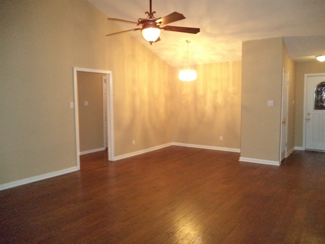 Photo - 2306 Sir Edward Ln