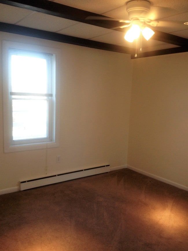 Mansion House Apartments For Rent in Roebling, NJ