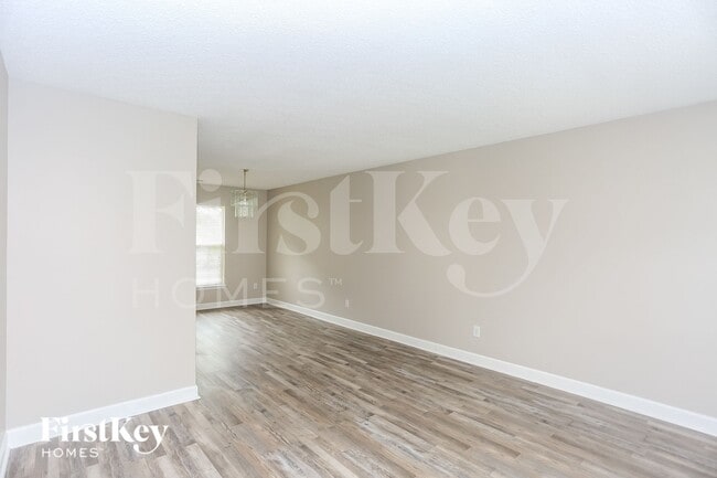 2077 Chapel Creek Rd