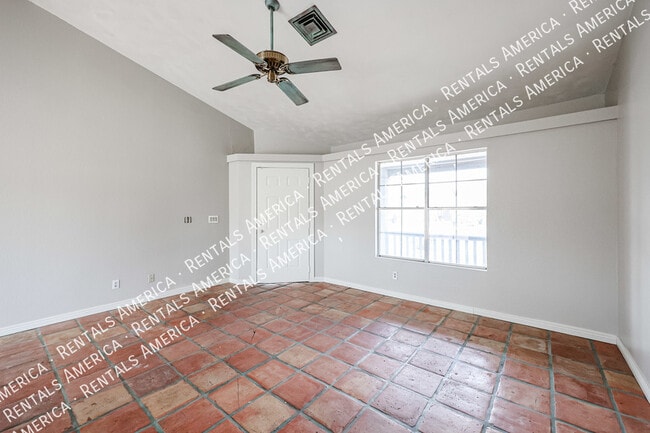 Photo - 18433 N 56th Dr