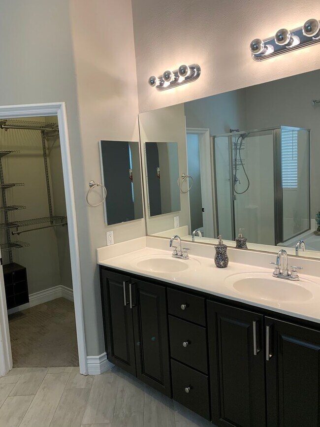 Photo - 90 Broken Putter Way