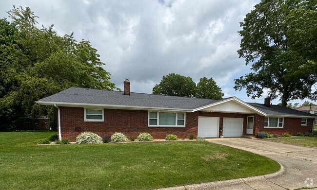Front View - 270 Kenridge Rd Unit B Rental