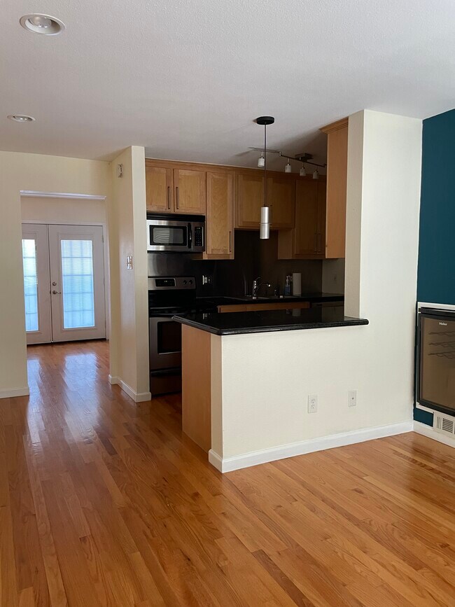 4320 Cole Ave Townhome Townhome Rental in Dallas TX