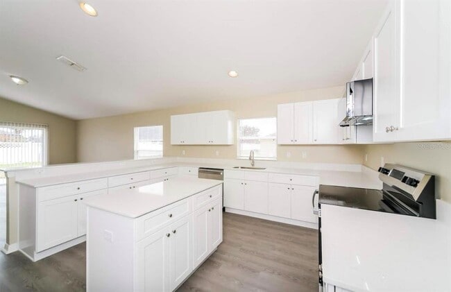 Photo - 10456 Clarion St