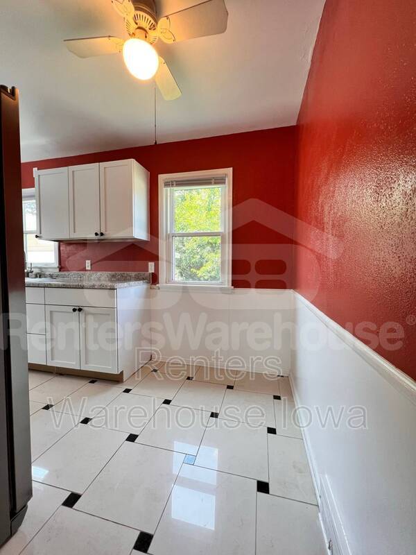 Photo - 3846 48th Pl