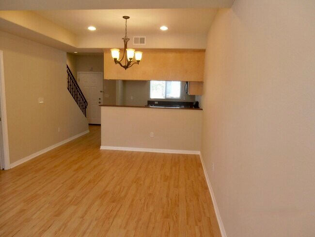 Living/dining room - 14548 Evan Way