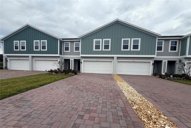 Building Photo - 215 Glass Onion Dr