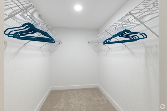 1HAB, 1BA - 720 ft² - Welcome to Champions Village – Your Perfec...