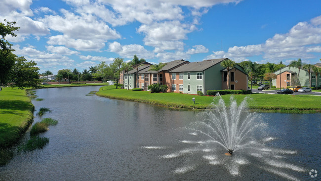 Building Photo - Visions at Willow Pond Rental