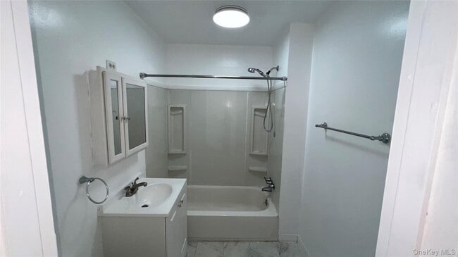 Photo - 315 W Main St Unit Apt B