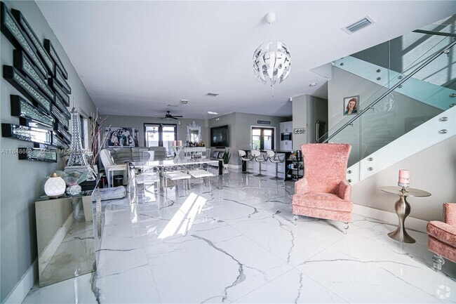 Building Photo - 23030 SW 114th Path Rental