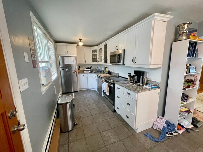 Photo - 1 Bedroom Condo for Rent $2,400
