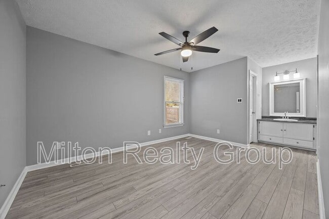 Photo - 4320 Falls Dr