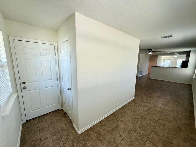Photo - Beautiful 3 bedroom, 2.5 bathroom with an office in a prime New Braunfels location!