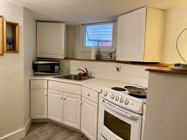 Photo - 101 Fayerweather St Unit B