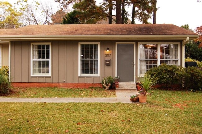 Photo - 307 Georgetown Road