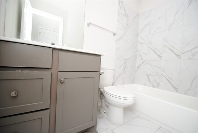 Photo - 24978 Tidmor Ln