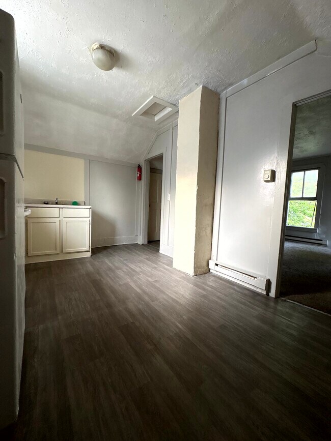 Photo - 420 Middlebury St Unit 2