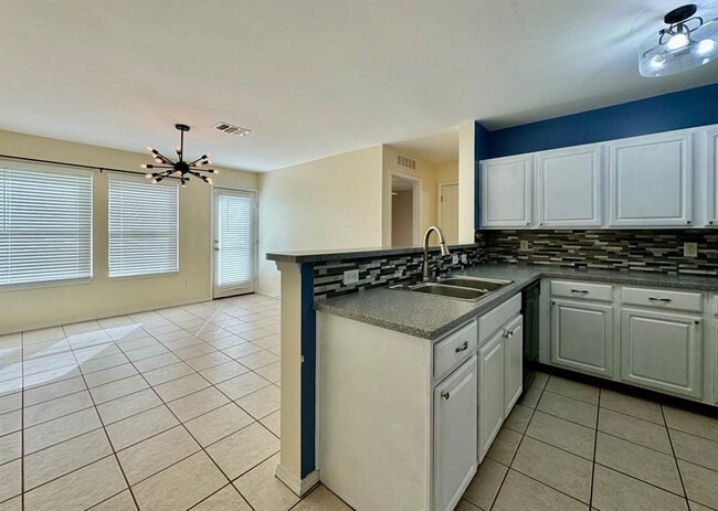 Photo - 1608 NW 145th St