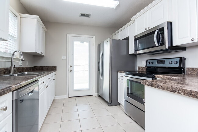 Photo - 1597 Far Dr