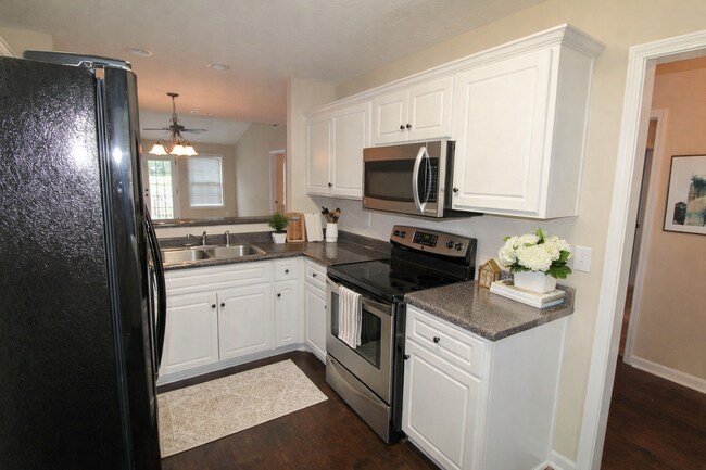 Photo - 184 Buckhaven Way