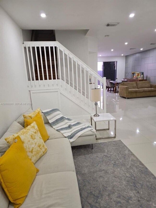 Photo - 7841 NW 116 Pl