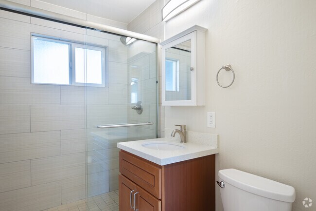 1BR, 1BA - 560SF