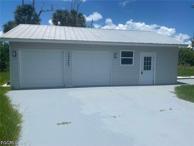 Photo - 13251 Coral Dr
