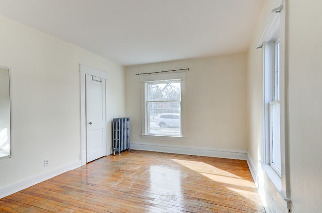 Photo - 302 W Fifteenth St Unit 1