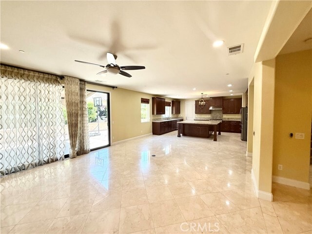 Photo - 172 Cloudbreak