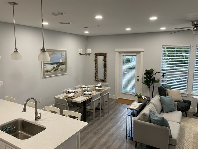 Photo - 2226 Joan Ave