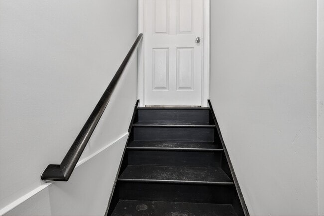 Photo - 158 Cliff St Unit 2nd flr