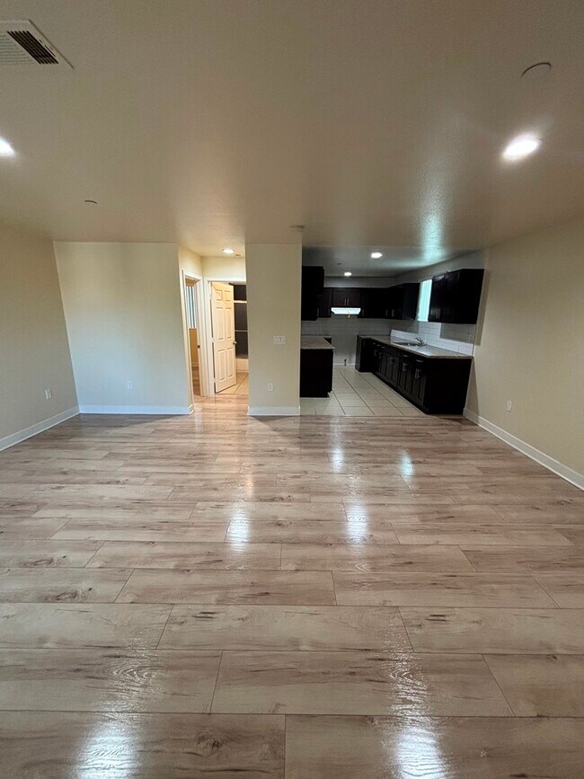 Photo - 3910 Halldale Ave