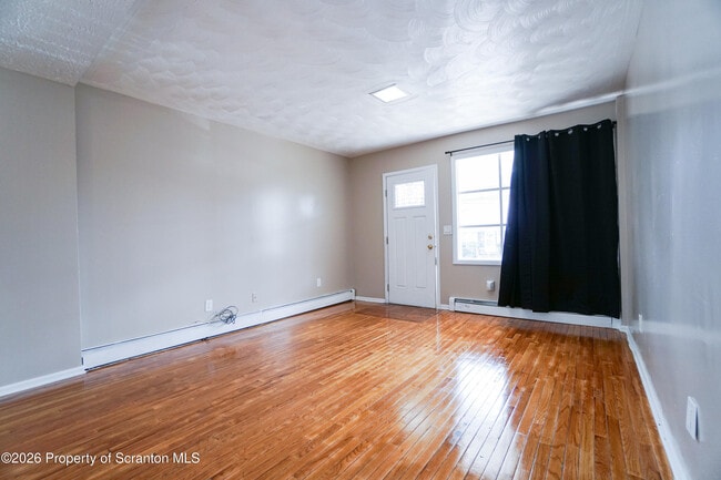 Photo - 1519 Meylert Ave