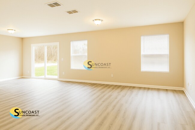 Photo - 7070 Plymouth Grove Ct