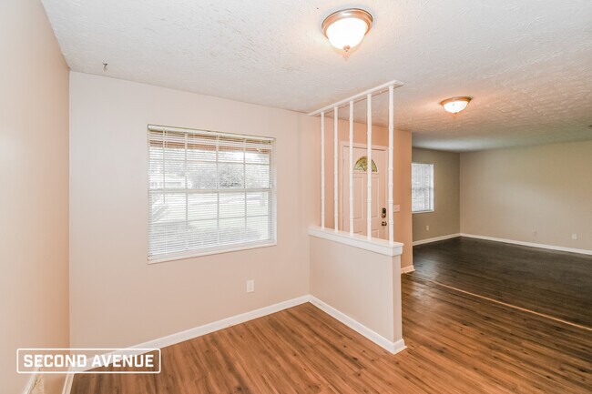 Photo - 4448 Jade Dr E