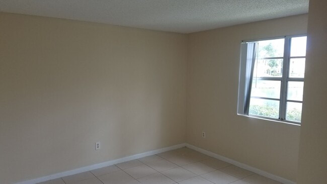 Photo - 1255 SW 46th Ave