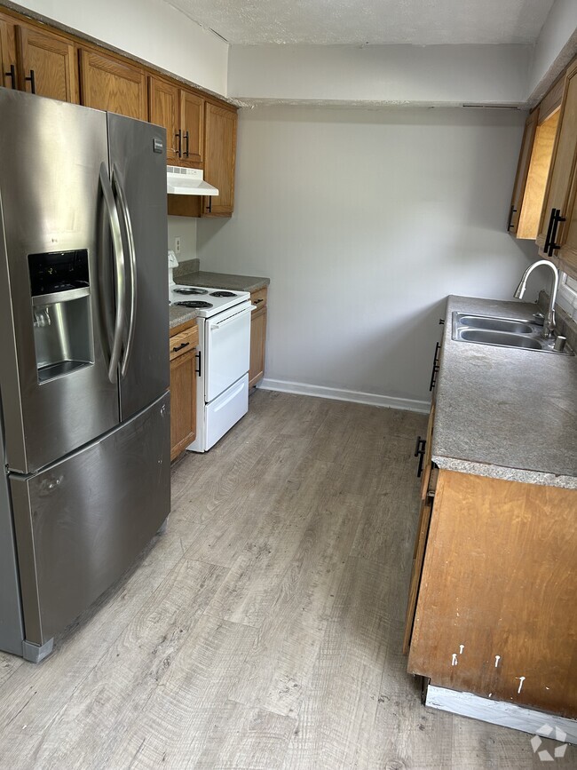 Building Photo - 309 Churchill Dr Rental