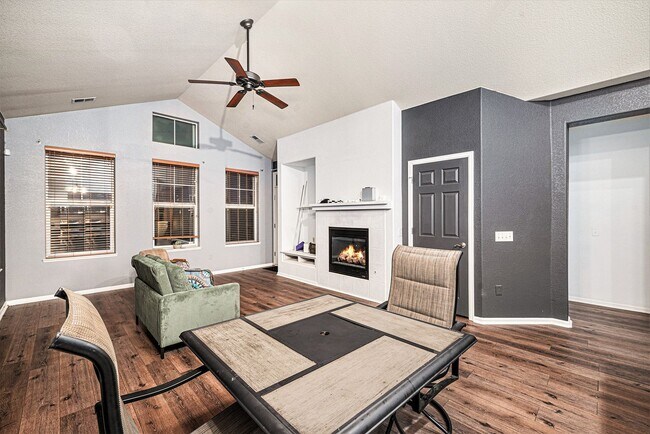 Photo - Single room for rent in the heart of Heath...