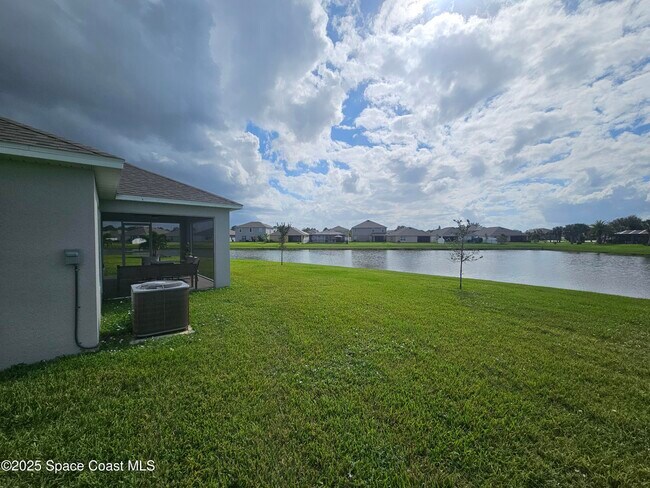 Photo - 586 Cooper Ct